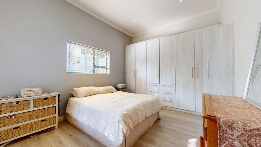 3 Bedroom Property for Sale in Berg En Dal Western Cape